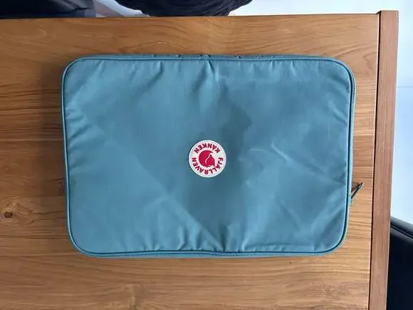 Fjällräven Kånken 15" Laptop Case in Frost Green - Picture 3 of 7